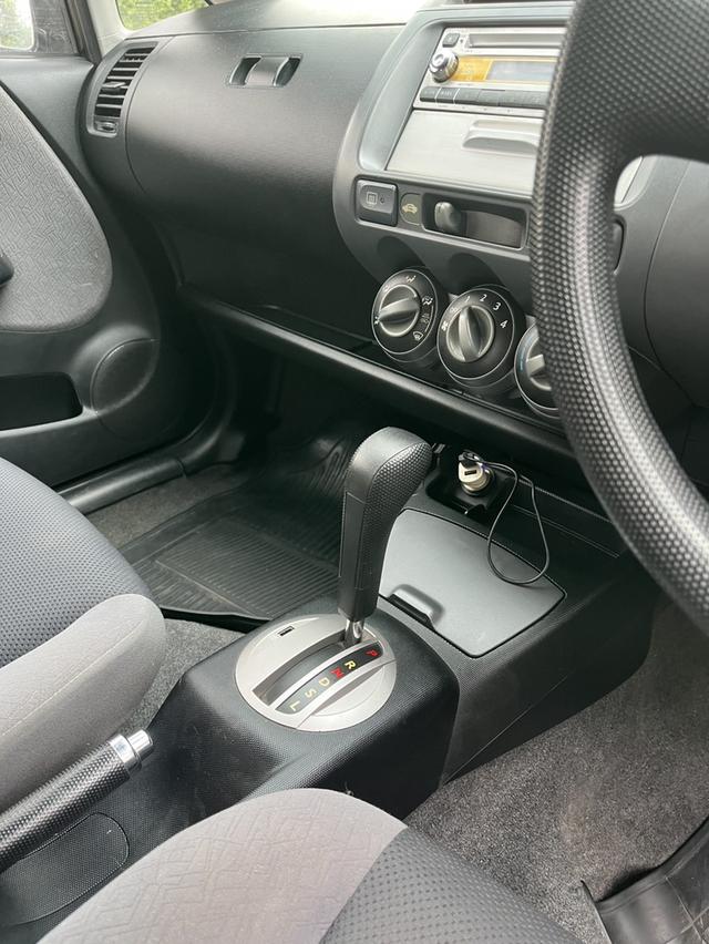 Honda Jazz GD 1.5 IDSI ปี 2006 ขายตามสภาพ 17