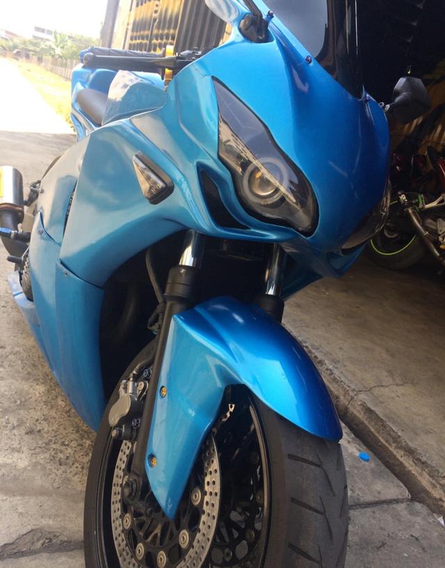 Honda CBR400 สำหรับขาย 2