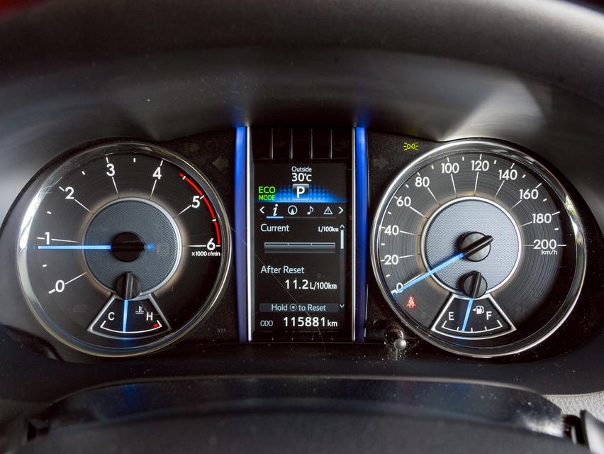 รหัสรถ 12AT8484 TOYOTA FORTUNER 2.4 V 2WD | ปี : 2017 10