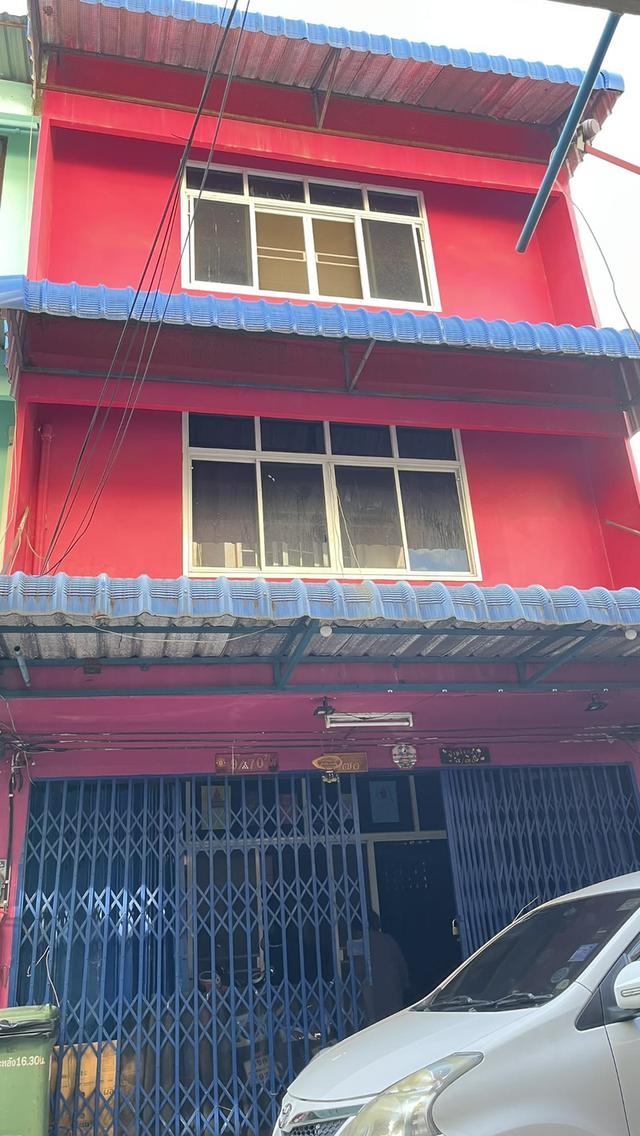 ขายตึกแถว 3 ชั้น ซอยประชาราษฎร์ สาย 1 ซอย 2 ใกล้รถไฟฟ้าสถานีบางโพ ,รถไฟฟ้าสายสีนำ้เงิน 1