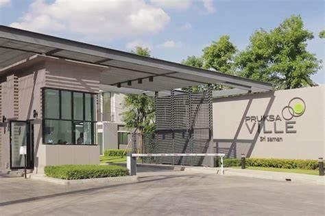 ทาวน์เฮ้าส์ 3 ชั้น ติดโรบินสันศรีสมาน 8