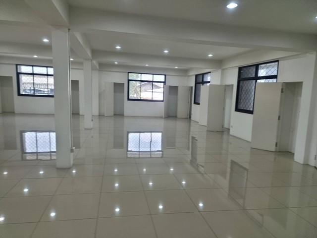 ให้เช่าโกดังพร้อมสำนักงานเนื้อที่รวม 10,500 ตร.ม.สำโรงใต้ ถนนปู่เจ้าสมิงพราย ใกล้รถไฟฟ้า สมุทรปราการ 2
