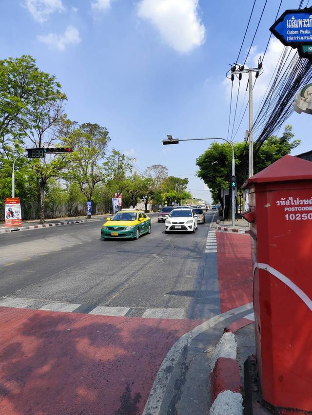 ให้เช่า อาคารพาณิชย์ 5ชั้น มีดาดฟ้า  อยู่ใกล้ๆสวนหลวง ร9 ประเวศ กทม  เหมาะทำเป็น โชว์รูม ,โฮมออฟฟิศ หรืออื่นๆ 15