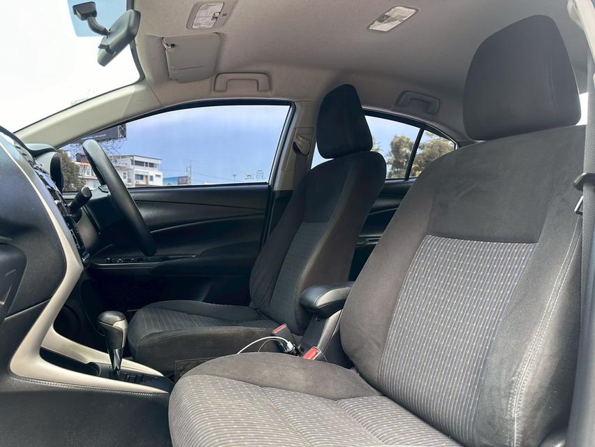 รหัสรถ PAT698 TOYOTA YARIS ATIV 1.2E ปี 2018 12