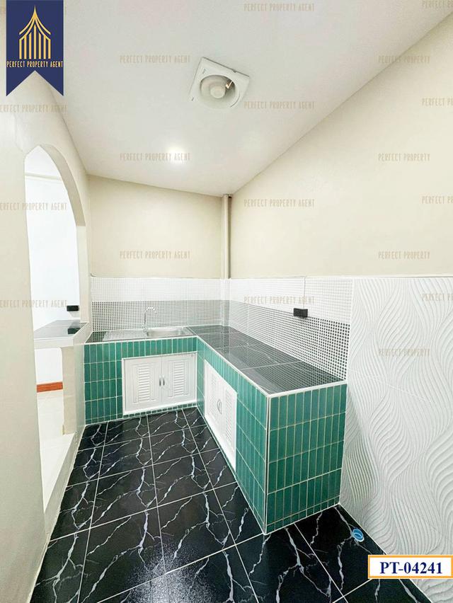 ขาย ทาวน์เฮาส์สวีทโฮมตกแต่งใหม่ราคาย่อมเยาว์ 5