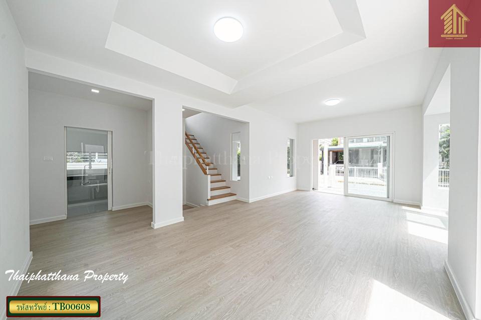 มัณฑนา เลค วัชรพล สุขาภิบาล 5 6