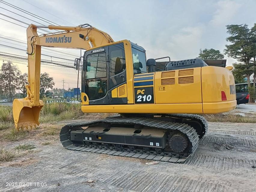 รถแบคโฮ KOMATSU PC210-10MO