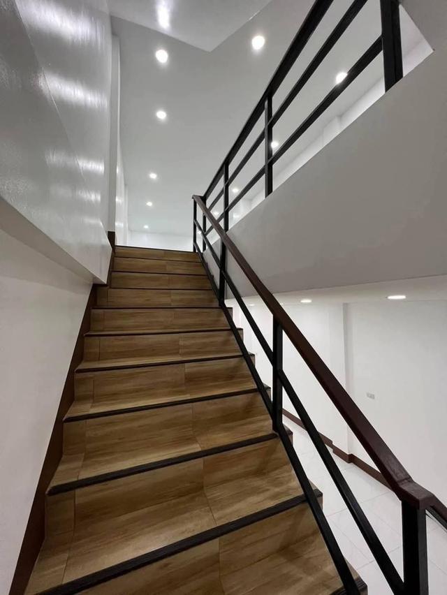 ✨ โอกาสลงทุนสุดคุ้ม ที่แม่อาย เชียงใหม่! ✨ 🏢 อาคารพาณิชย์สร้างใหม่ 4 ชั้น (ขายยกโครงการ 5 คูหา) 📍 ทำเลดี ต.มะลิกา อ.แม่อาย จ.เชียงใหม่ พร้อมเข้าอยู่ 7