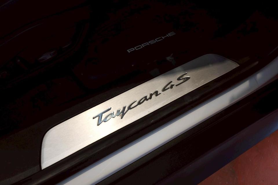 Porsche Taycan 4S ปี22 16