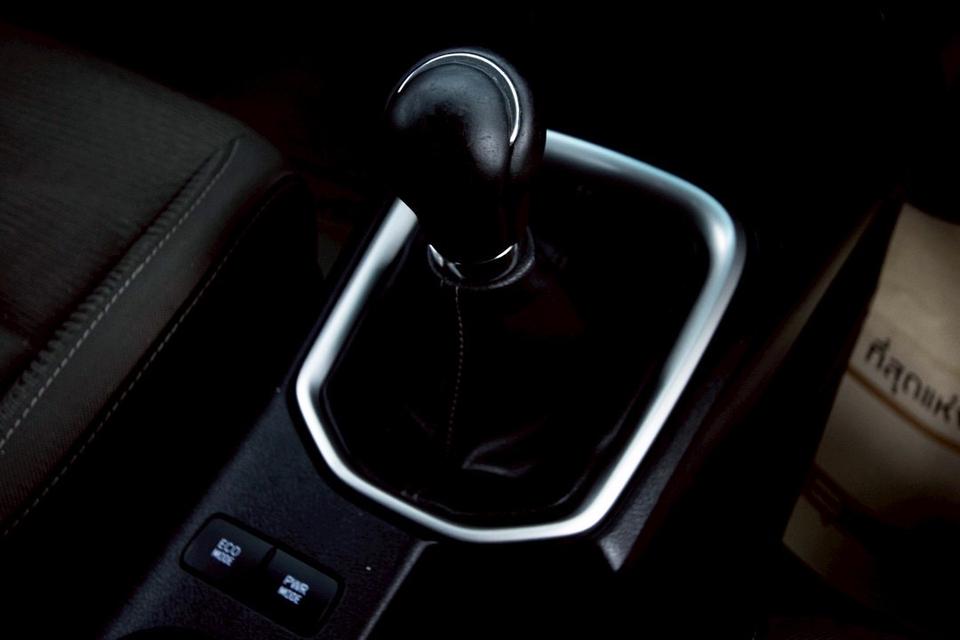 รหัสรถ 1D673 REVO 2.4 G NAVI CAB PRERUNER 9