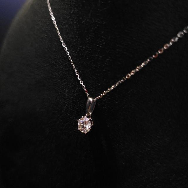จี้เเละสร้อย มีทั้งชาย หณิง ใส่ออกงานใส่ เที่ยวสวยๆมีไห้เลือกจ้า ที่ปุอามี่พระราม 2.