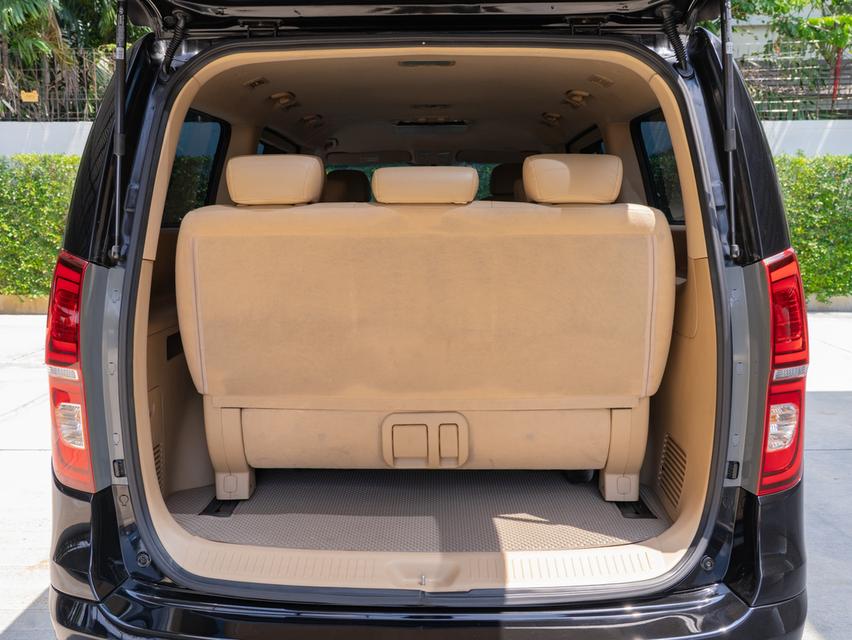 HYUNDAI H-1 2.5 ELITE 2019 āļĢāļđāļāļāļĩāđ 10