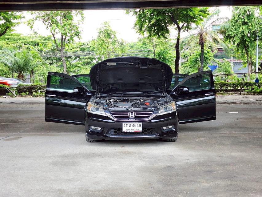 ขายรถ Honda Accord 2.0EL ปี 2015 สีดำ เกียร์ออโต้ 16