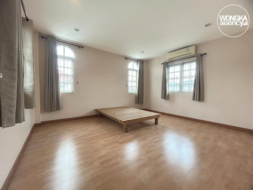 ขาย – บ้านเดี่ยว ปุณณวิถี หมู่บ้านเมืองทอง 4 แปลงมุม ใกล้ BTS ปุณณวิถี สุขุมวิท 101 ขนาด 149 ตร.วา เงียบสงบ เป็นส่วนตัว เดินทางสะดวก 15