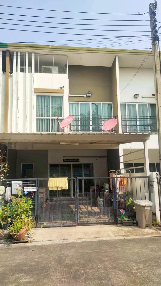 บ้านทาวน์เฮ้าส์ใจกลางเมืองนนทบุรี 2
