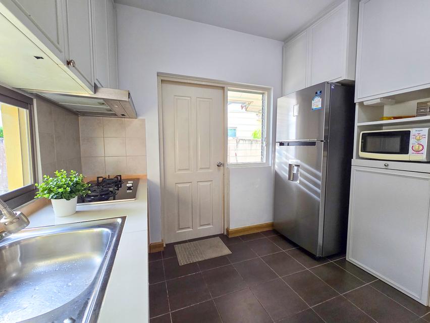 ให้เช่า บ้านเดี่ยว 2 ชั้น หมู่บ้าน เฮ้าส์ ออฟ เดอะ คานารี่ – สวนเสือศรีราชา บ้านสวย เฟอร์นิเจอร์บิ้วอิน พร้อมเครื่องใช้ไฟฟ้าครบ จอดรถได้ 2 คัน พร้อมเข 9