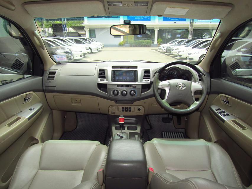Toyota fortuner 2.5G vn auto/2013 4