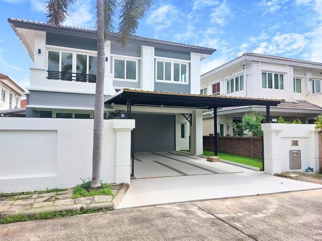 บ้านเดี่ยวหลังใหญ่ 4 ห้องนอน 3 ห้องน้ำ พื้นที่กว้างสำหรับครอบครัว 212 ตร.ม. รองรับทุกสมาชิกอย่างลงตัว 2