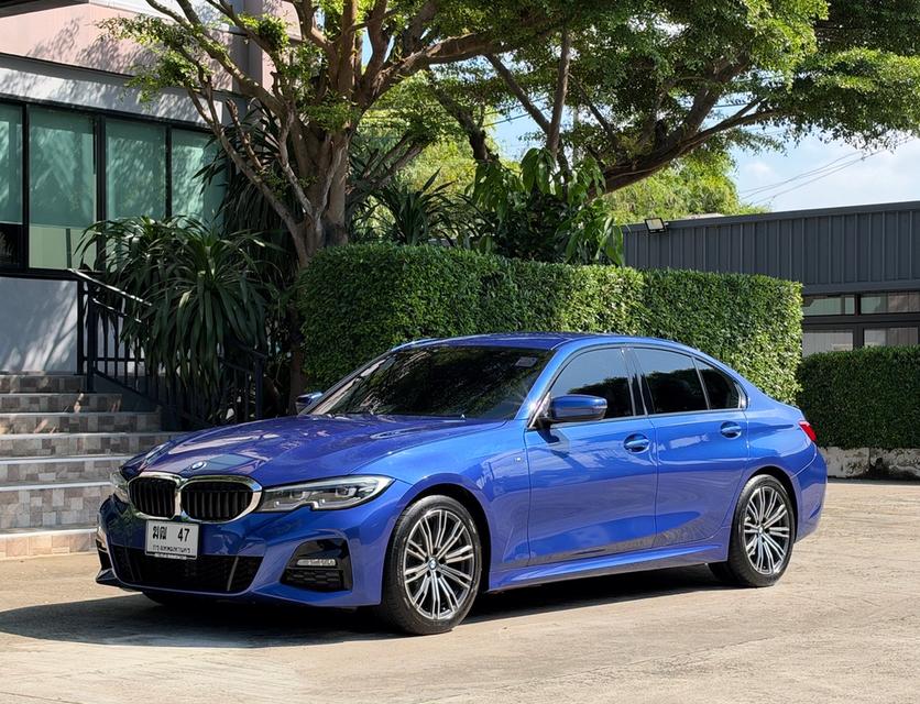 2021 BMW 320D MSPORT รถออกศูนย์ BMW THAILAND รถวิ่งน้อยเพียง 90,000 กม รถเข้าศูนย์ทุกระยะ รถไม่เคยมีอุบัติเหตุครับ รูปย่อยที่ 4