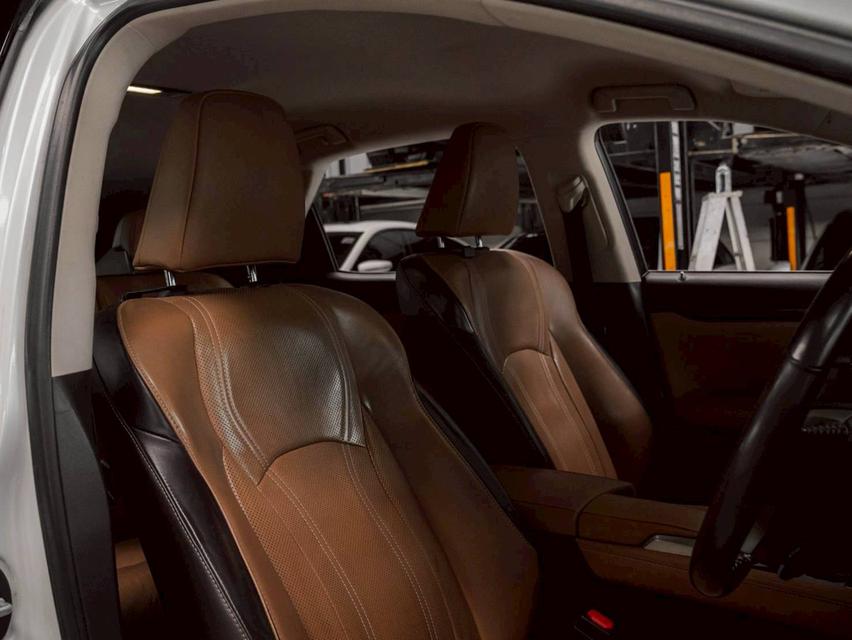 รหัสรถ 67GG1211 Lexus RX300 ปี 2019 9
