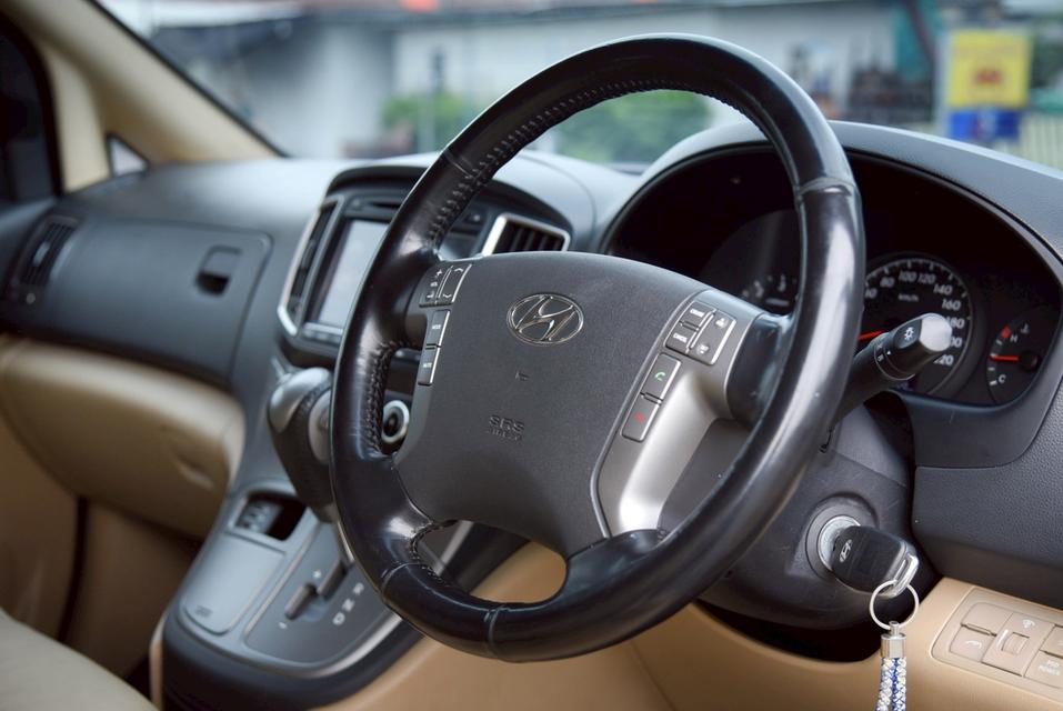 รหัสรถ CBL8359 Hyundai H-1 2.5 Deluxe AT 2018 9