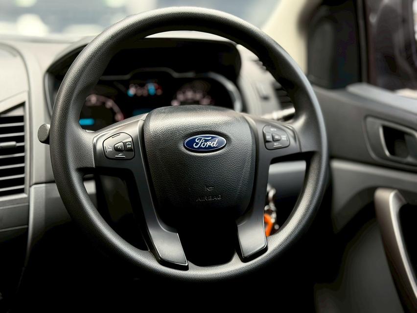 ปี 2018 FORD RANGER, 2.2 XLT โฉม HI-RIDER OPEN CAB สีดำ เกียร์ออโต้ มือเดียวป้ายแดง 20