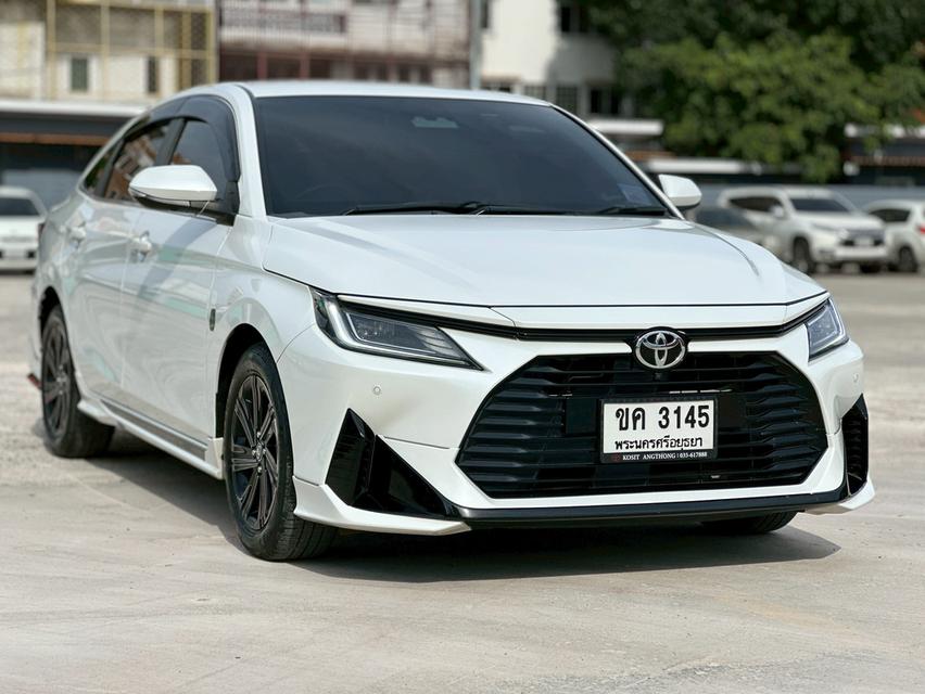 TOYOTA YARIS  ATIV Sedan 4dr Premium  CVT FWD 1.2. Y2023. สีขาว