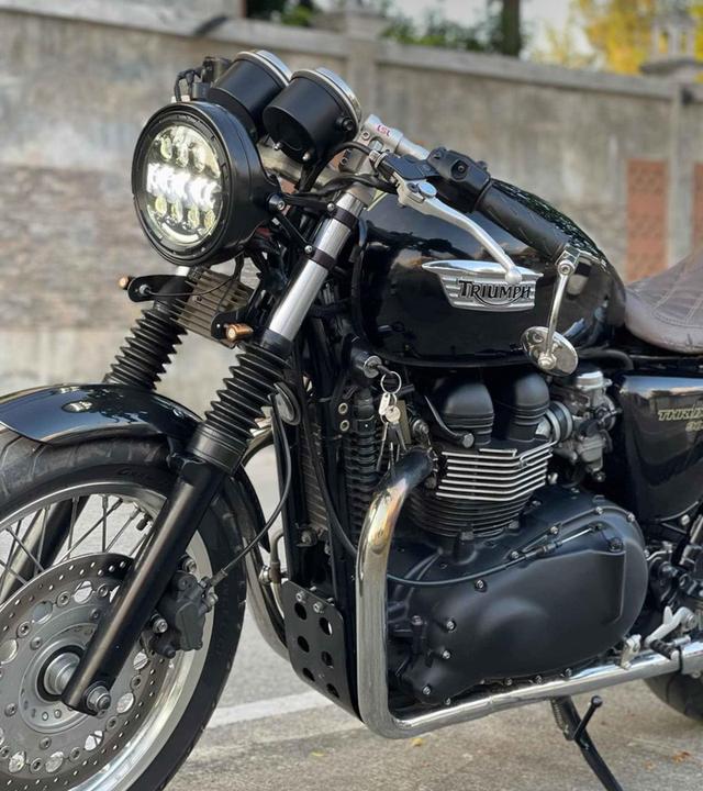 ขายด่วน Triumph Thruxton 900 ปี 2015 4