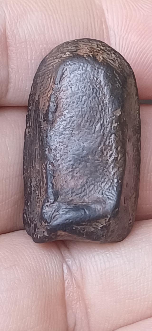 พระคงดำ หรือ ลำพูนดำ กรุวัดพระคงฤาษี จังหวัดลำพูน รูปที่ 2