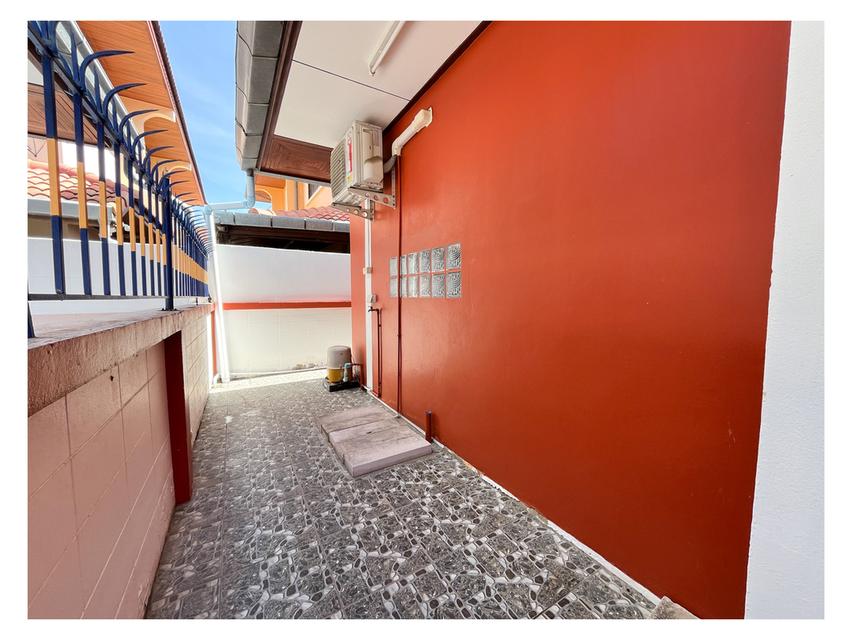 บ้านเดี่ยวให้เช่าพื้นที่กว้าง 64 ตารางวา 13