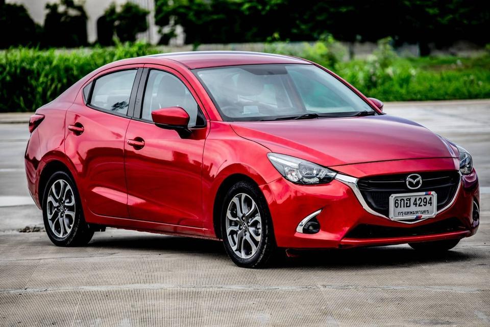 Mazda2 1.5 XD Highplus Led Sedan ปี 2018 เครื่องยนต์ดีเซล MNC รุ่น Top สีแดง 4