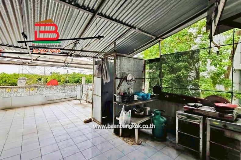 อาคารพาณิชย์ 2 ชั้นครึ่ง ติวานนท์ ซอย26 เนื้อที่ 20 ตรว. (ใกล้การไฟฟ้านครหลวงเขตนนทบุรี) ถนนติวานนท์ ต.บางกระสอ อ.เมือง นนทบุรี 7