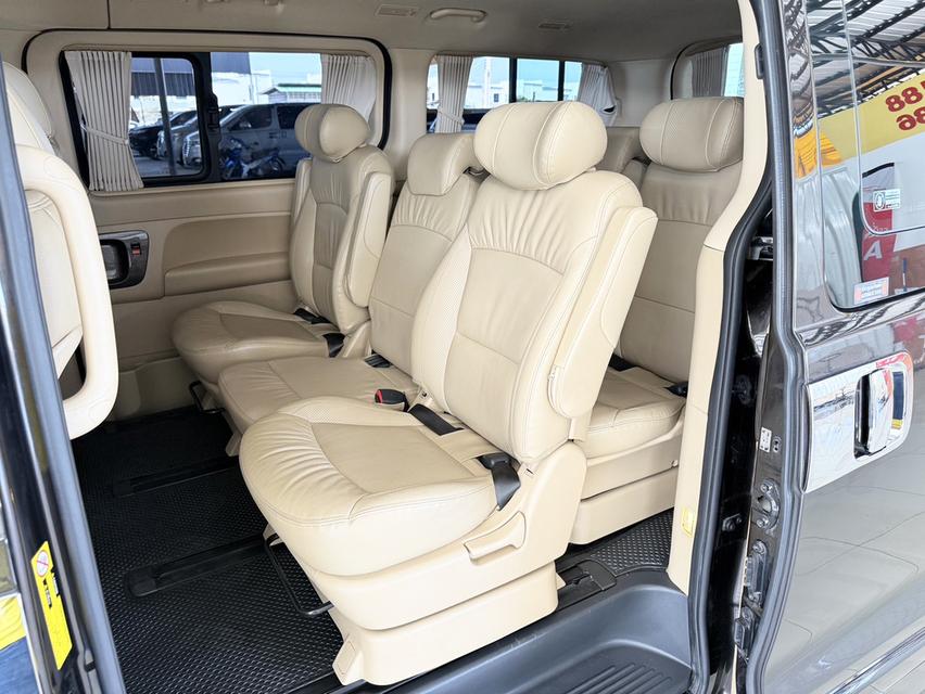 Hyundai H-1 2.5 Deluxe (ปี 2017) Wagon AT 13