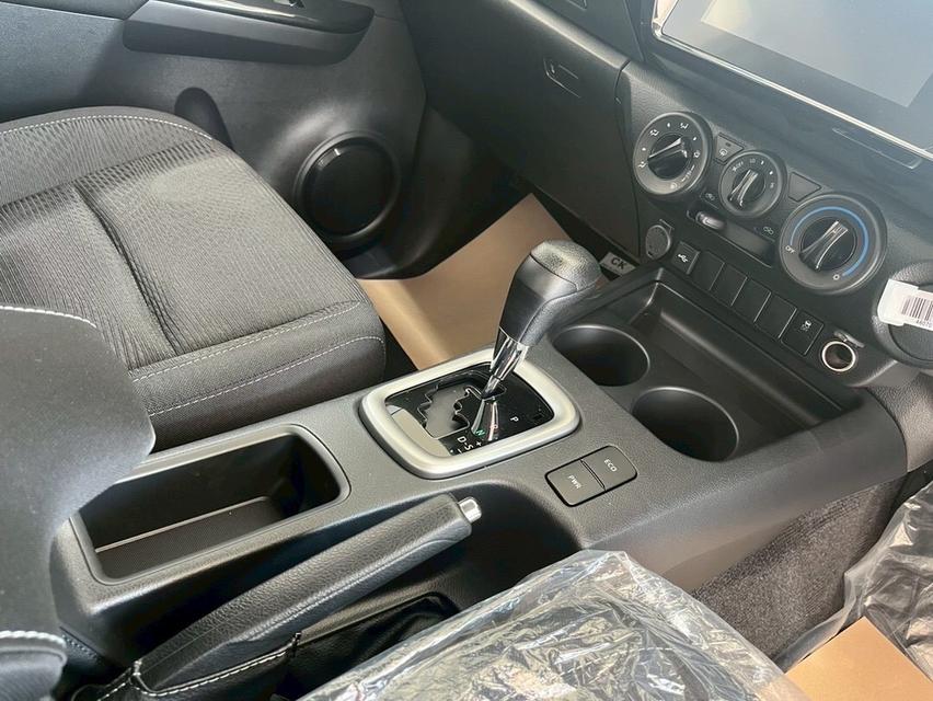 รหัสรถ BN7439 🚘2024 Toyota Revo Smart cab Prerunner 2.4 Entry A/T