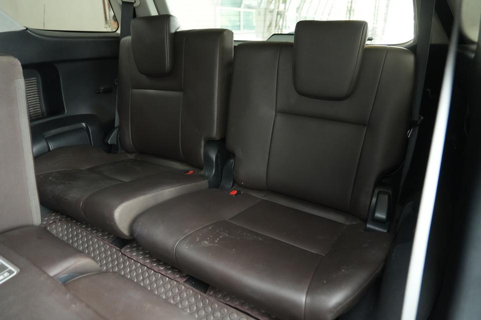 2018 TOYOTA FORTUNER 2.4 V 4WD SUV สีขาว ไมล์ 181334 กม. 8
