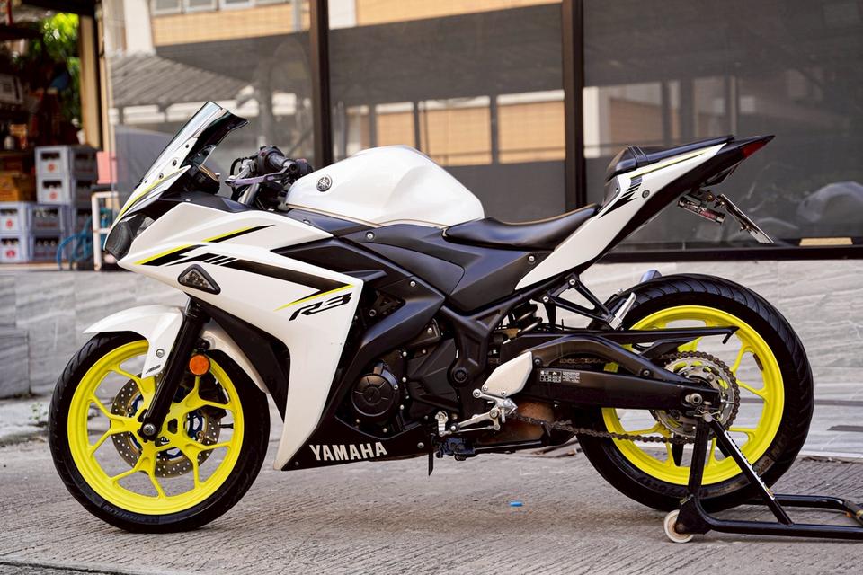 Yamaha R3