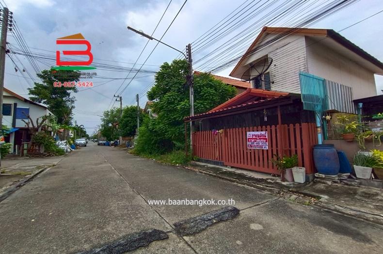บ้านเดี่ยว เอื้ออาทร 2 ชั้น เลียบคลอง 5/3 เนื้อที่ 21 ตรว. ตำบลคลองห้า อำเภอคลองหลวง จังหวัดปทุมธานี 2