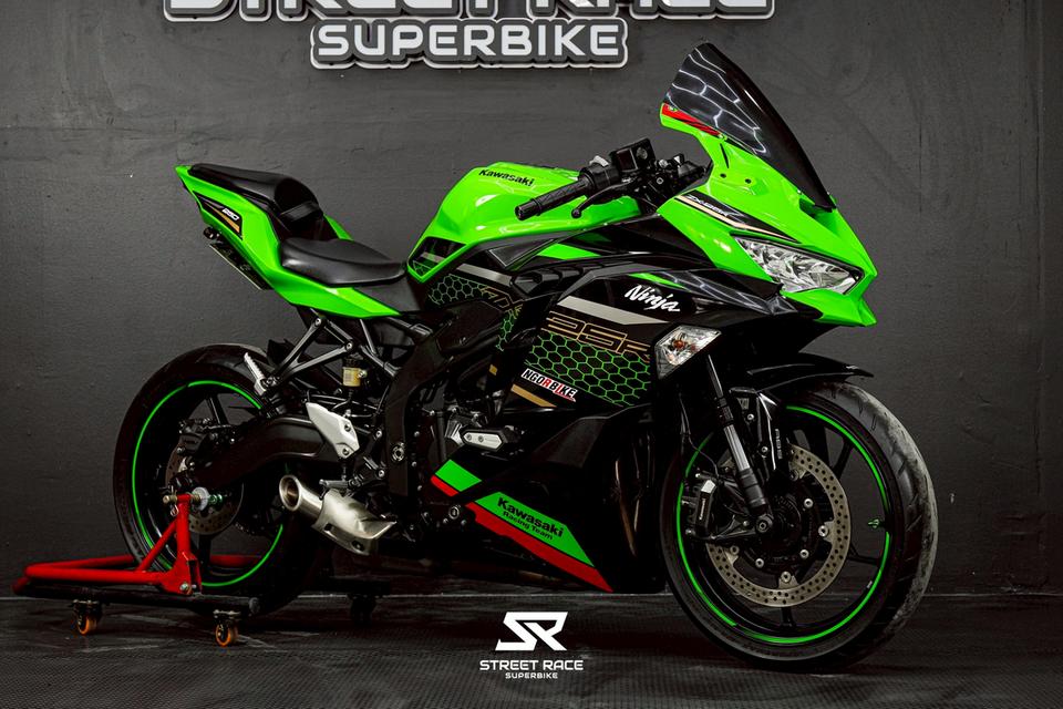 🔥 Kawasaki Ninja ZX-25R SE ปี 2021 | ตัวท็อป 4 สูบ เสียงเร้าใจ! 🔥