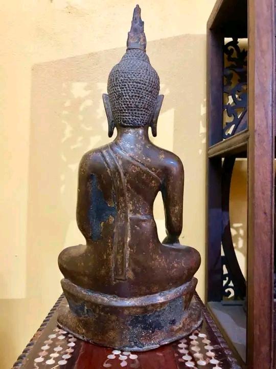 พระบูชาเก่า 7 นิ้ว