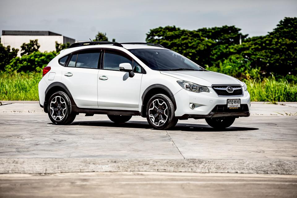 Subaru Xv 2.0 AWD สีขาว ปี 2013