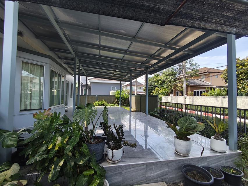ขายบ้านเดี่ยว หลังมุม เนื้อที่ 69.4 ตรว. หมู่บ้านพฤกษลดา2 คลองสี่ ลำลูกกา ซอย2/1 ต้นๆโครงการ เข้าไม่ลึก ติดถนนพระองค์เจ้าสาย ห 6