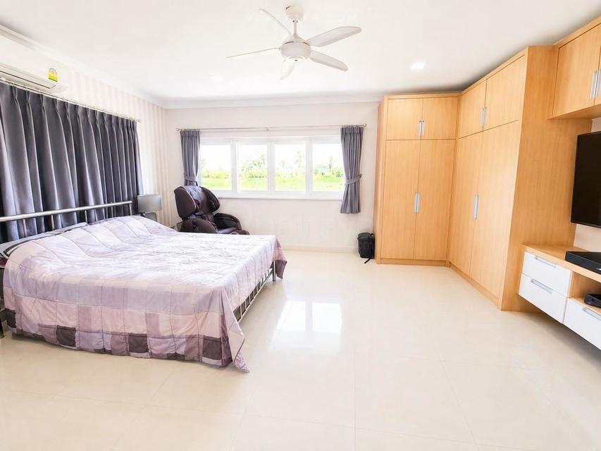 For Rent / For Sale — Spacious Pool Villa near Bang Saray and Sai Kaew Beach 377sqw 4 bedrooms 6 bathrooms 4 car park 8
