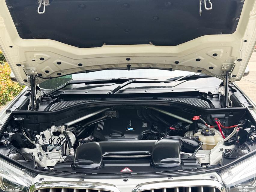รหัสรถ AVA2344 🆕 BMW X5 sDrive25d F15 ดีเซลล้วน ปี 2017 19