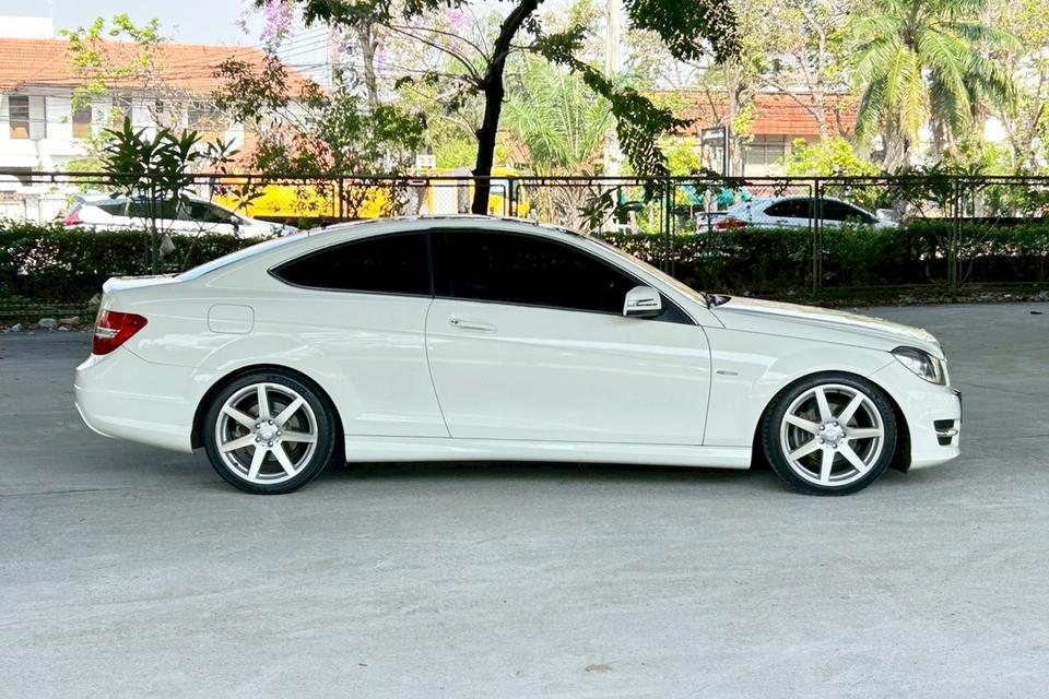 Mercedes-Benz C180 W204 Coupe AT ปี 2011 รูปที่ 4