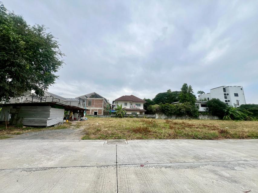 ขายที่ดิน 1 ไร่ 3 งาน 64 ตร.ว. ซอยปุณณวิถี 39 ใกล้ ถนนสุขุมวิท 1