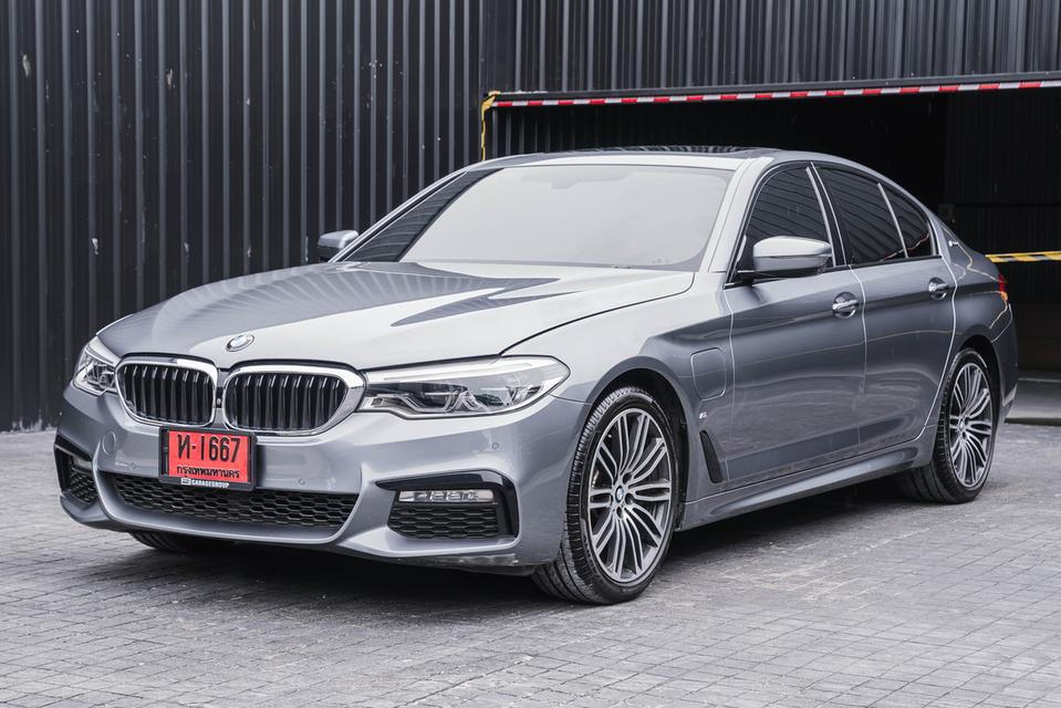 รหัสรถ 67GG1667 BMW G30 530e 2018 msport Bsi เหลือถึงปี 2570