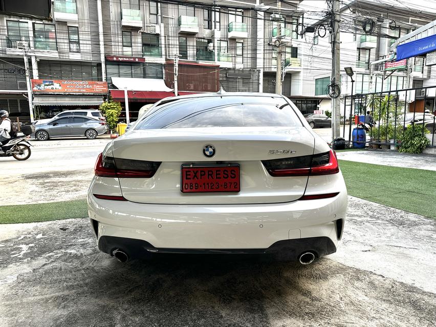 ฺBMW 330e Plug-in Hybrid M Sport จดทะเบียนปี2021 ไมล์น้อย รูปย่อยที่ 4
