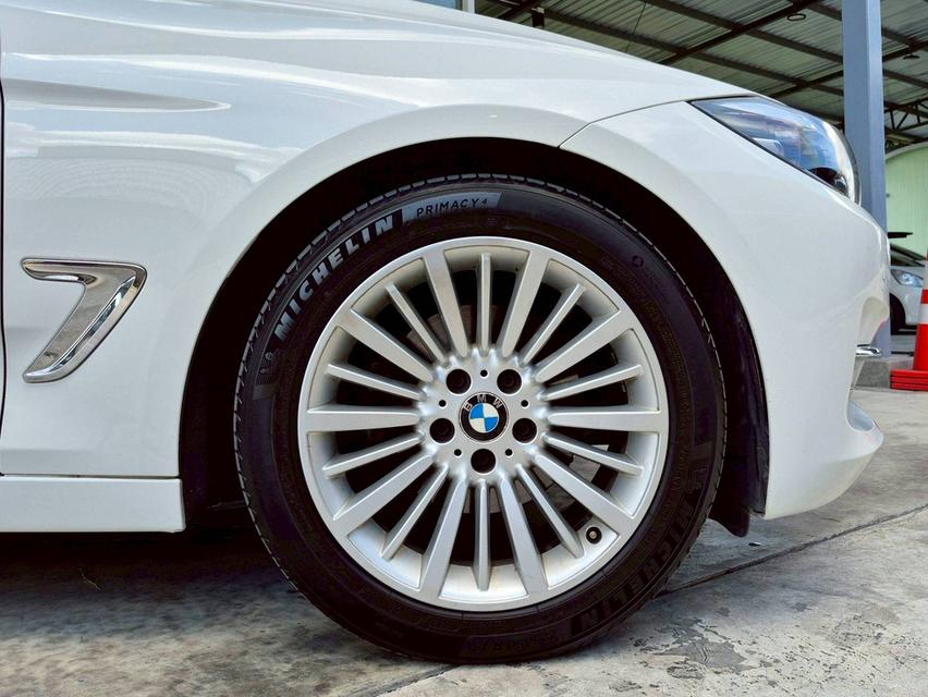 BMW 320D GT ปี20 17