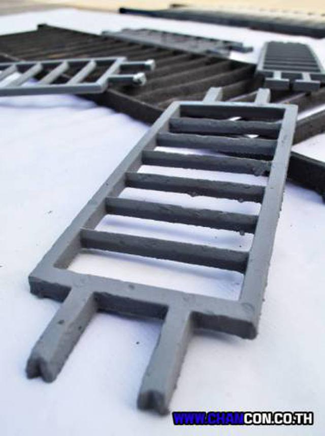 Curbed Drainage Grating Scupper ตะแกรงดักขยะด้านข้างฟุตบาท 1