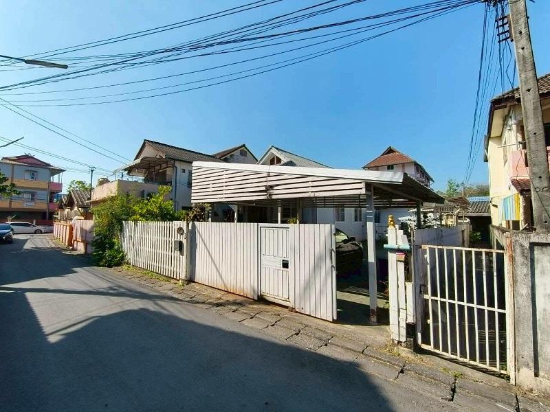 ขายที่ดินเพื่อการลงทุน ในคูเมืองเชียงใหม่(ศรีภูมิ) ขนาด 86 ตร.ว. ใกล้แหล่งท่องเที่ยวหลัก เหมาะลงทุนทำโรงแรม 5